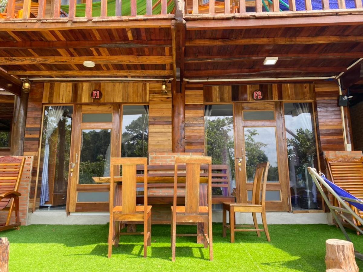 Ngoc Tien Farmer Eco Lodge Cát Tiên Exterior foto
